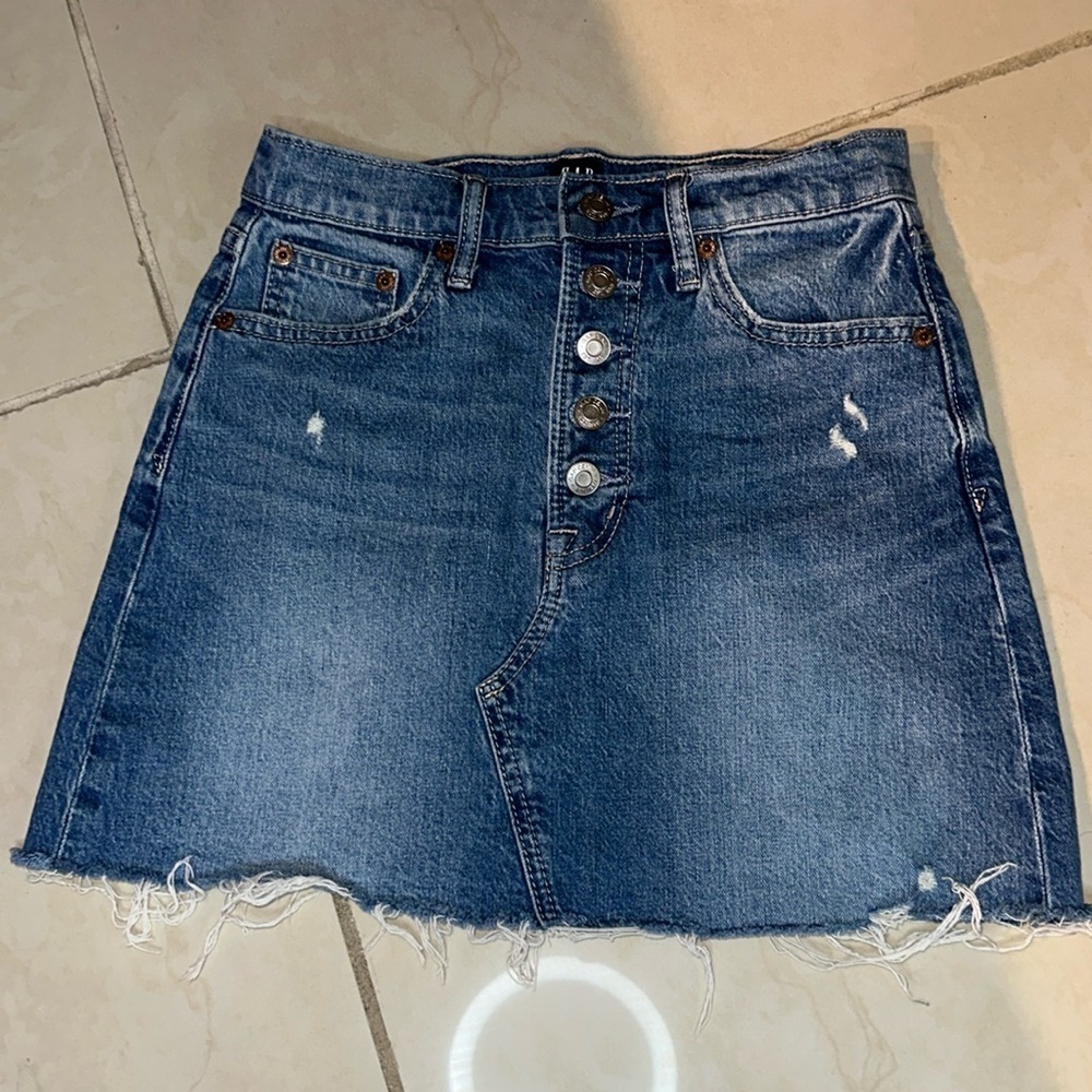 GAP high rise distressed denim skirt Sz.‎ 00/24